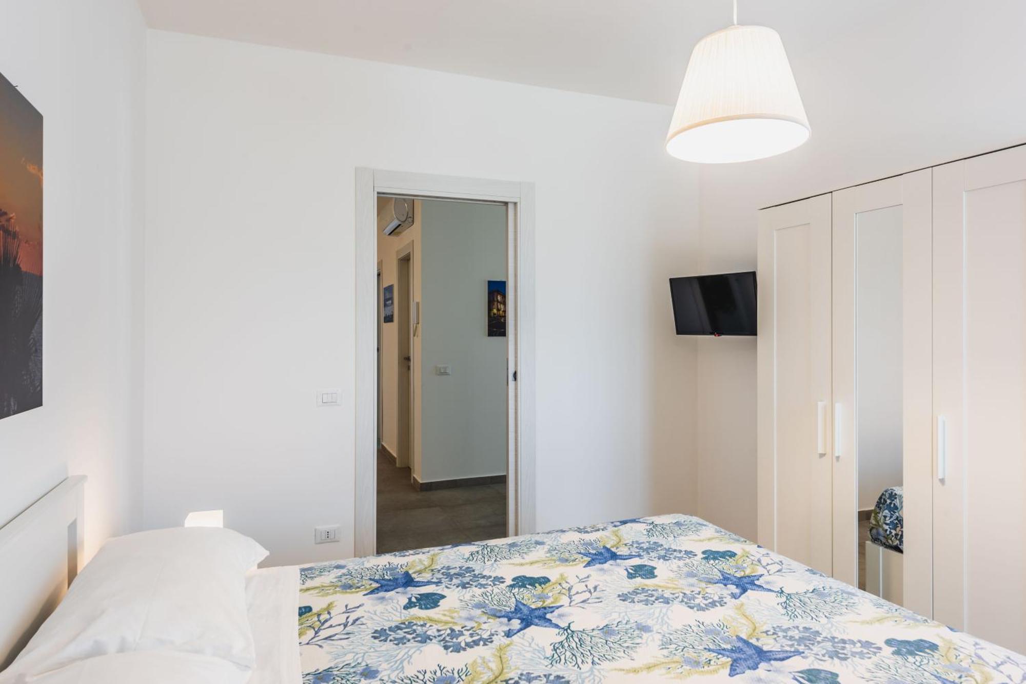 Etna Mare Apartments By Wonderful Italy Аугуста Экстерьер фото