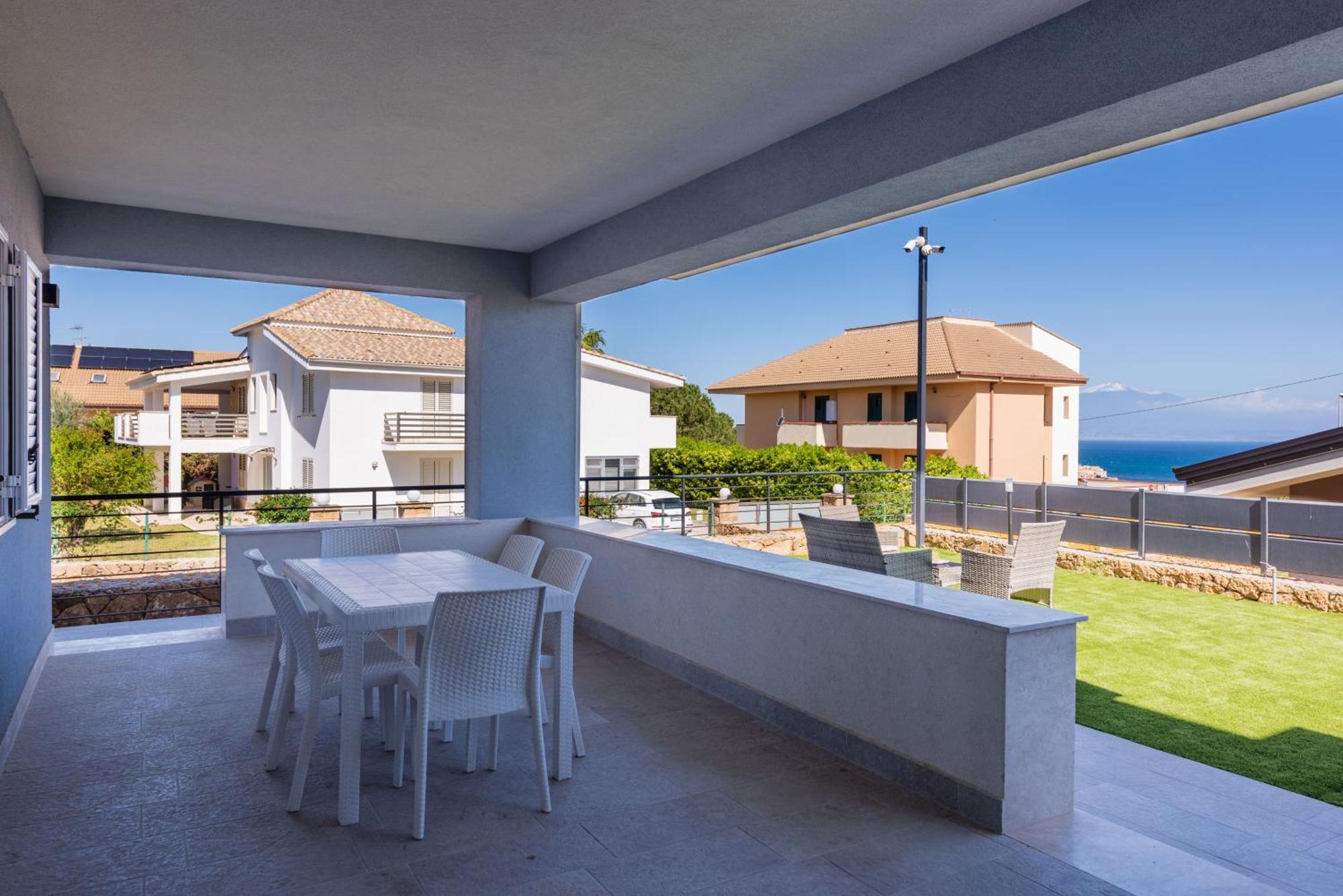 Etna Mare Apartments By Wonderful Italy Аугуста Экстерьер фото