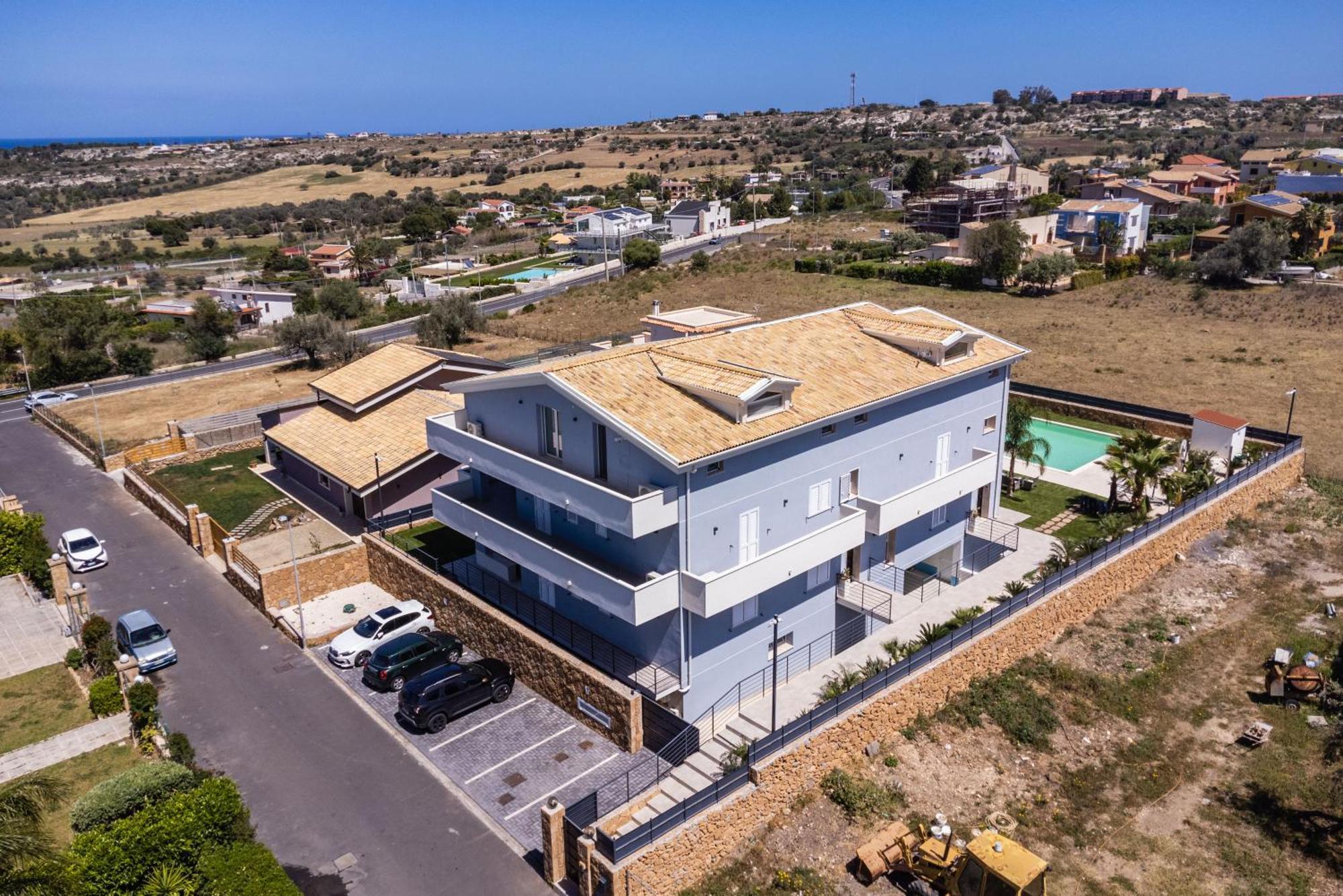 Etna Mare Apartments By Wonderful Italy Аугуста Экстерьер фото